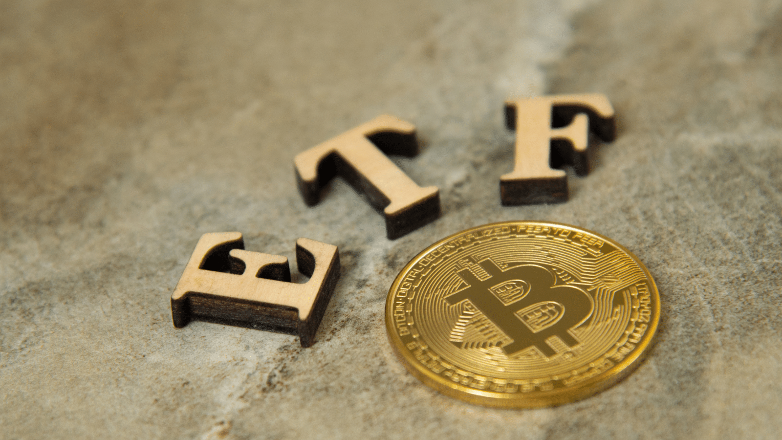 SEC ไม่อุทธรณ์ศาลกรณี Grayscale เพิ่มโอกาสได้กองทุน Bitcoin Spot ETF แรก